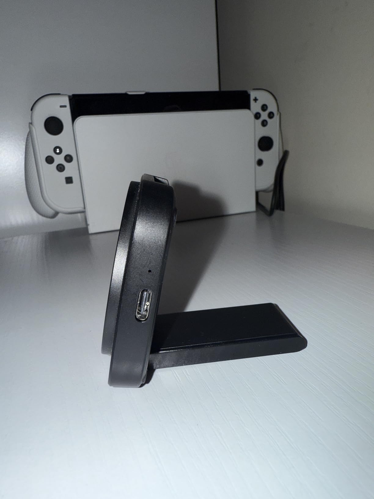 LISEN for MagSafe Charger Stand for iPhone Magnetic Apple Watch Airpods Charging, Airplane Gadgets Magsafe Kickstand for iPhone Wireless Charger Gifts for Women Men Travel Essentials Customer Review LISEN for MagSafe Charger Stand for iPhone Magnetic Apple Watch Airpods Charging, Airplane Gadgets Magsafe Kickstand for iPhone Wireless Charger Gifts for Women Men Travel Essentials - Customer Photo 3