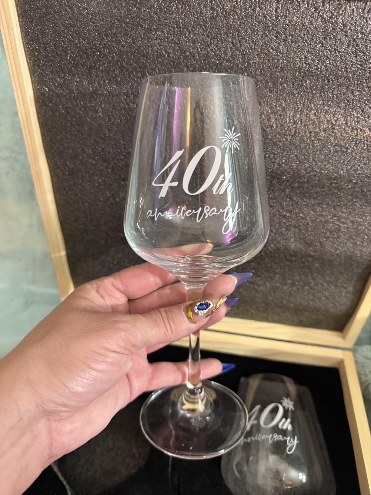AW BRIDAL Mr and Mrs Wine Glasses Wedding Gifts for Couples 2025, Engagement Gift for Newlyweds, Bridal Shower and Bachelorette Gifts for Bride, Wine Opener Stopper and Engraved Wooden Keepsake Box Customer Review AW BRIDAL Mr and Mrs Wine Glasses Wedding Gifts for Couples 2025, Engagement Gift for Newlyweds, Bridal Shower and Bachelorette Gifts for Bride, Wine Opener Stopper and Engraved Wooden Keepsake Box - Customer Photo 2