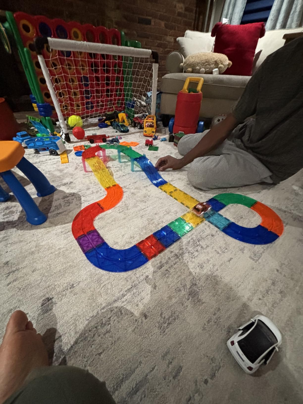 Magnetic Tiles - Road Set, Magnetic Building Blocks, Preschool Montessori Toys Gift for 3+ Year Old Boys and Girls, Sensory Christmas Toys for Kids Aged 3-5 and 4-8, Ideas for Toddler with Autism Customer Review Magnetic Tiles - Road Set, Magnetic Building Blocks, Preschool Montessori Toys Gift for 3+ Year Old Boys and Girls, Sensory Christmas Toys for Kids Aged 3-5 and 4-8, Ideas for Toddler with Autism - Customer Photo 1