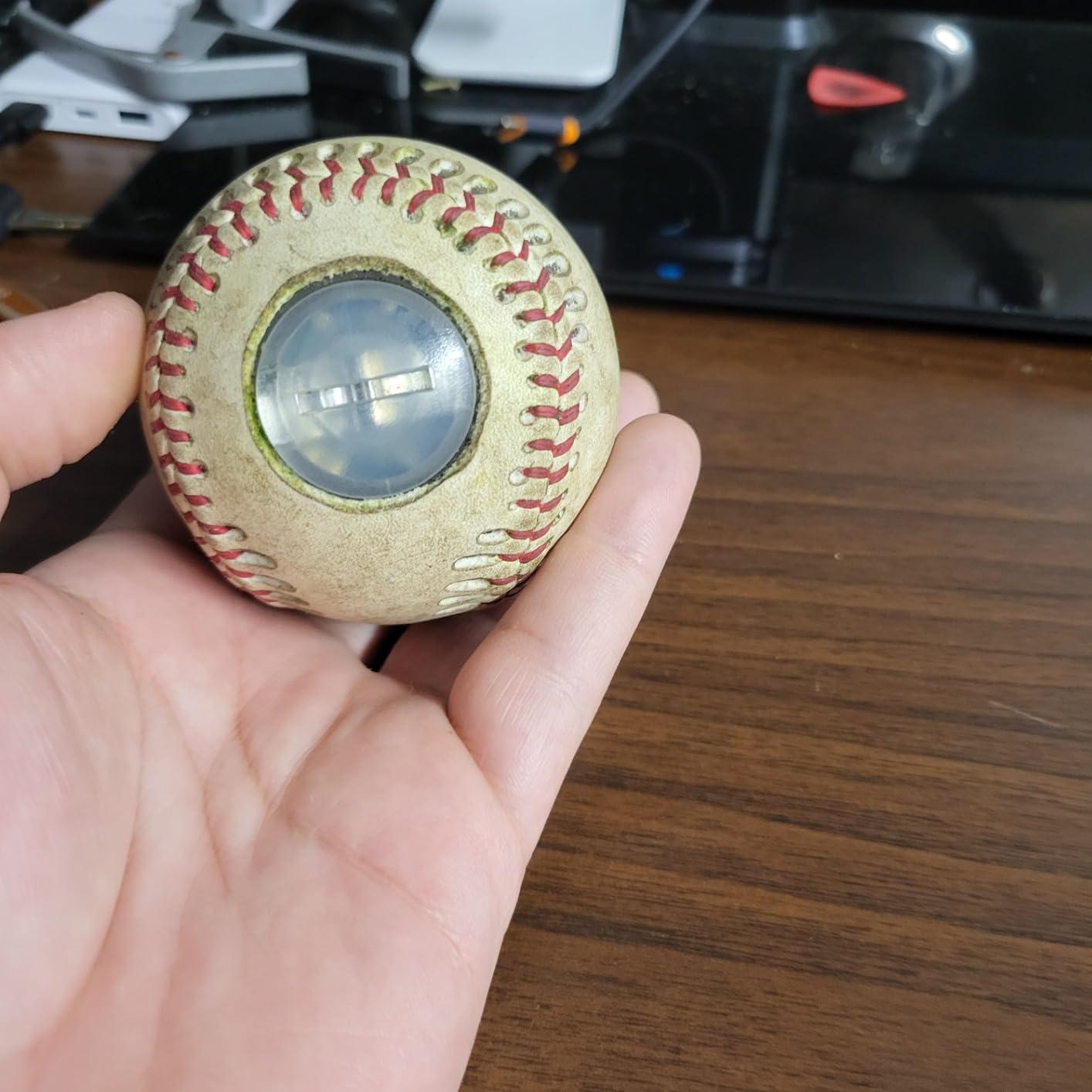 SPARK CATCH Light Up Baseball, Glow in The Dark Baseball, Sports Gear Accessories Gifts for Boys 8 9 10 11 12 13 14 15 Years Old, Kids Teens All Ages Gift Ideas Customer Review SPARK CATCH Light Up Baseball, Glow in The Dark Baseball, Sports Gear Accessories Gifts for Boys 8 9 10 11 12 13 14 15 Years Old, Kids Teens All Ages Gift Ideas - Customer Photo 2