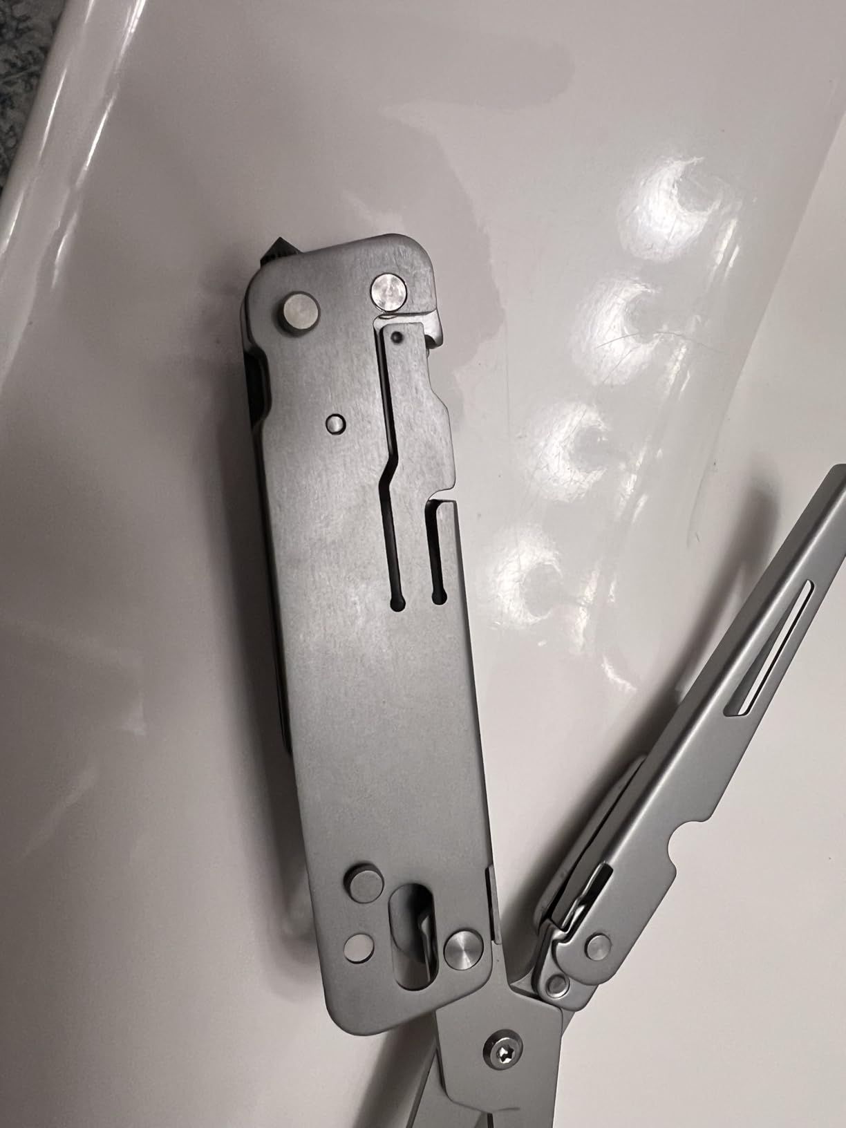 Teslong 5 in-1 EDC Multitool Knife Scissors with Screwdrivers, Detachable Design 440A Stainless Pocket Knife Customer Review Teslong 5 in-1 EDC Multitool Knife Scissors with Screwdrivers, Detachable Design 440A Stainless Pocket Knife - Customer Photo 1
