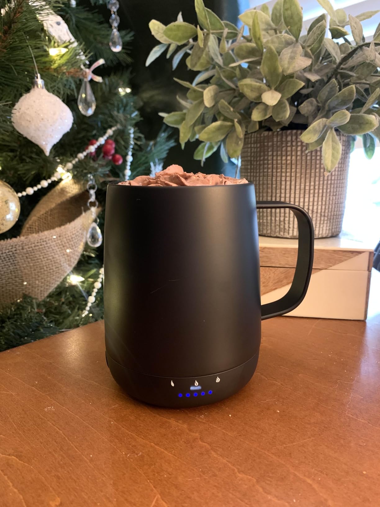 Smart Self Heating Coffee Mug,14oz Temperature Control Coffee Mug,Hot up to 150°F,Rechargeable Heated Coffee Mug,Up to 6H Battery Life,Coffee Cup Warmer,Great Gift for Coffee Lovers,Dad,Mom (Black) Customer Review Smart Self Heating Coffee Mug,14oz Temperature Control Coffee Mug,Hot up to 150°F,Rechargeable Heated Coffee Mug,Up to 6H Battery Life,Coffee Cup Warmer,Great Gift for Coffee Lovers,Dad,Mom (Black) - Customer Photo 1