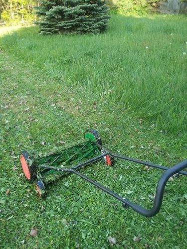 Scotts Outdoor Power Tools 2000-20S 20-Inch 5-Blade Classic Push Reel Lawn Mower, Green Customer Review Scotts Outdoor Power Tools 2000-20S 20-Inch 5-Blade Classic Push Reel Lawn Mower, Green - Customer Photo 2