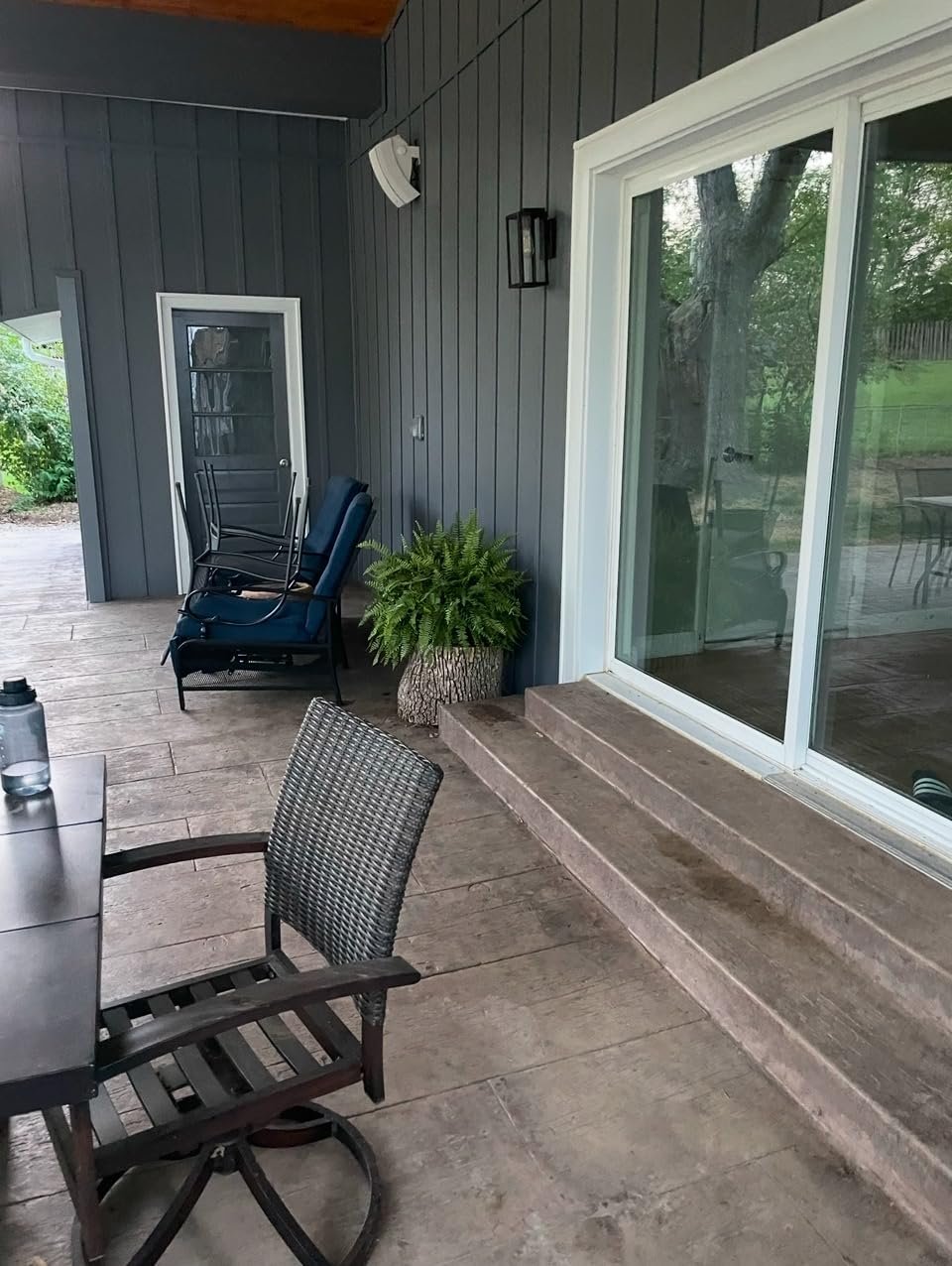 Bose 251 Environmental Speakers, Premium Outdoor Speakers - White Customer Review Bose 251 Environmental Speakers, Premium Outdoor Speakers - White - Customer Photo 4