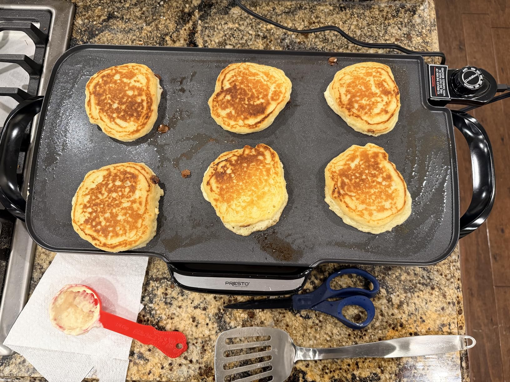 Presto 07061 22-inch Electric Griddle With Removable Handles, Ceramic Nonstick Surface, Black Customer Review Presto 07061 22-inch Electric Griddle With Removable Handles, Ceramic Nonstick Surface, Black - Customer Photo 1