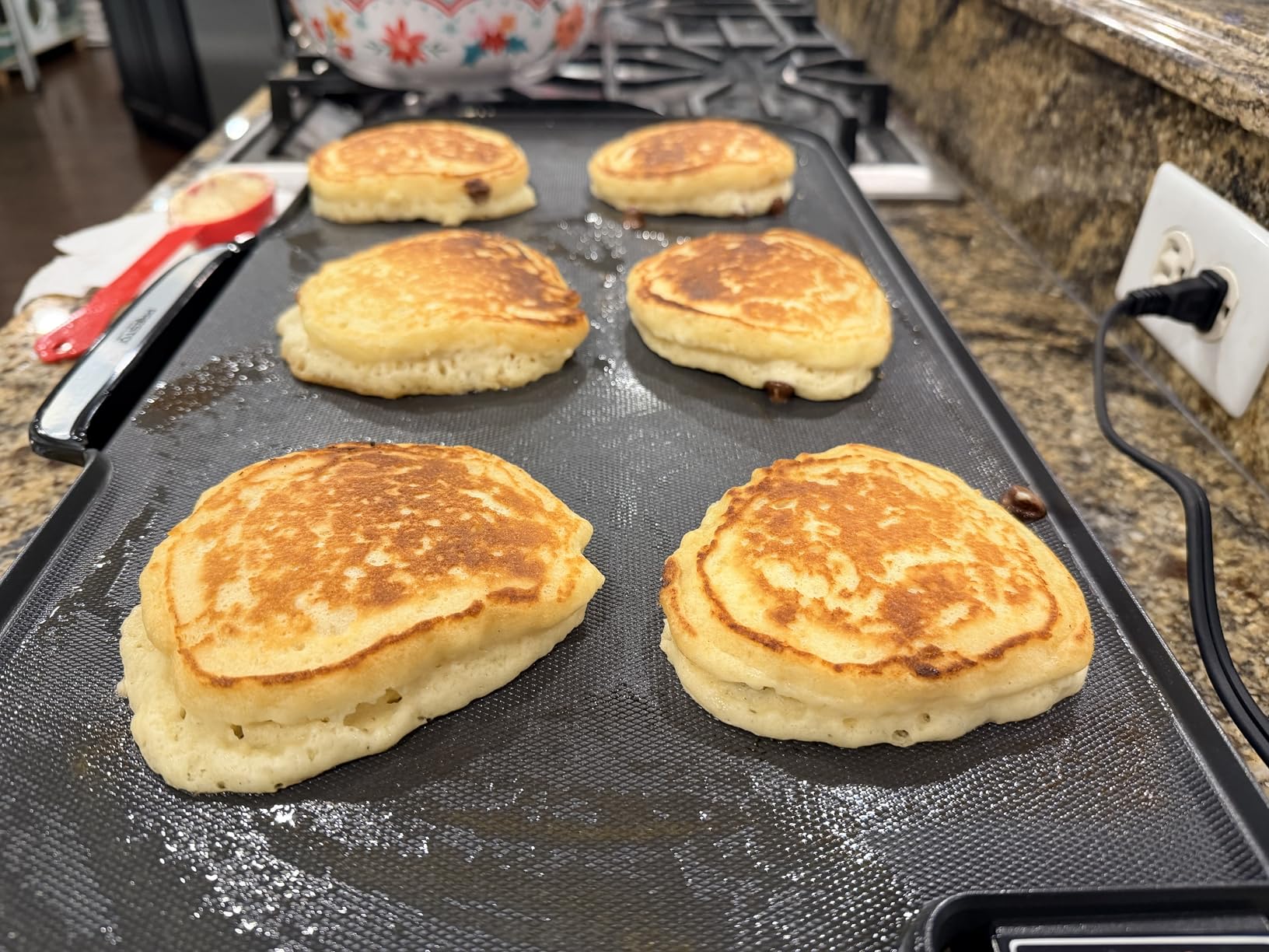Presto 07061 22-inch Electric Griddle With Removable Handles, Ceramic Nonstick Surface, Black Customer Review Presto 07061 22-inch Electric Griddle With Removable Handles, Ceramic Nonstick Surface, Black - Customer Photo 2