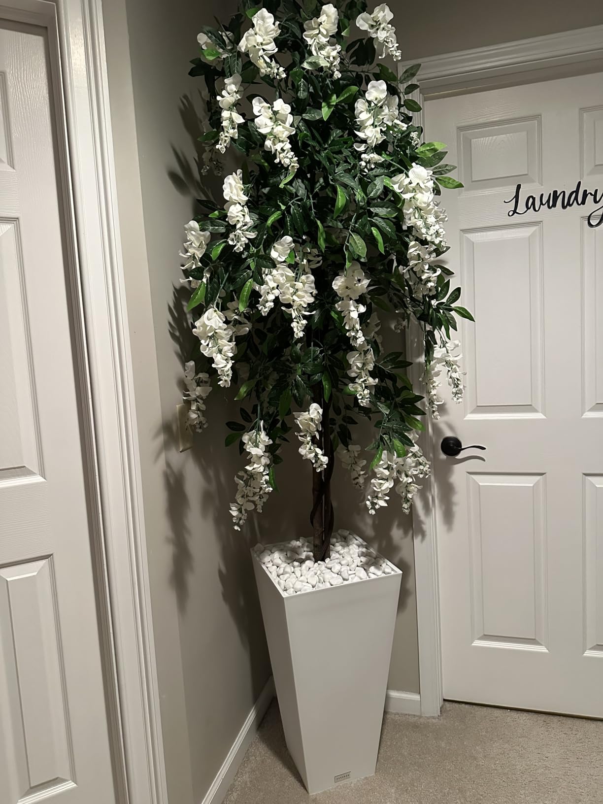 Veradek V-Resin Indoor/Outdoor Taper Planter, Set of 2 (30 inch, Black) - Customer Photo 2