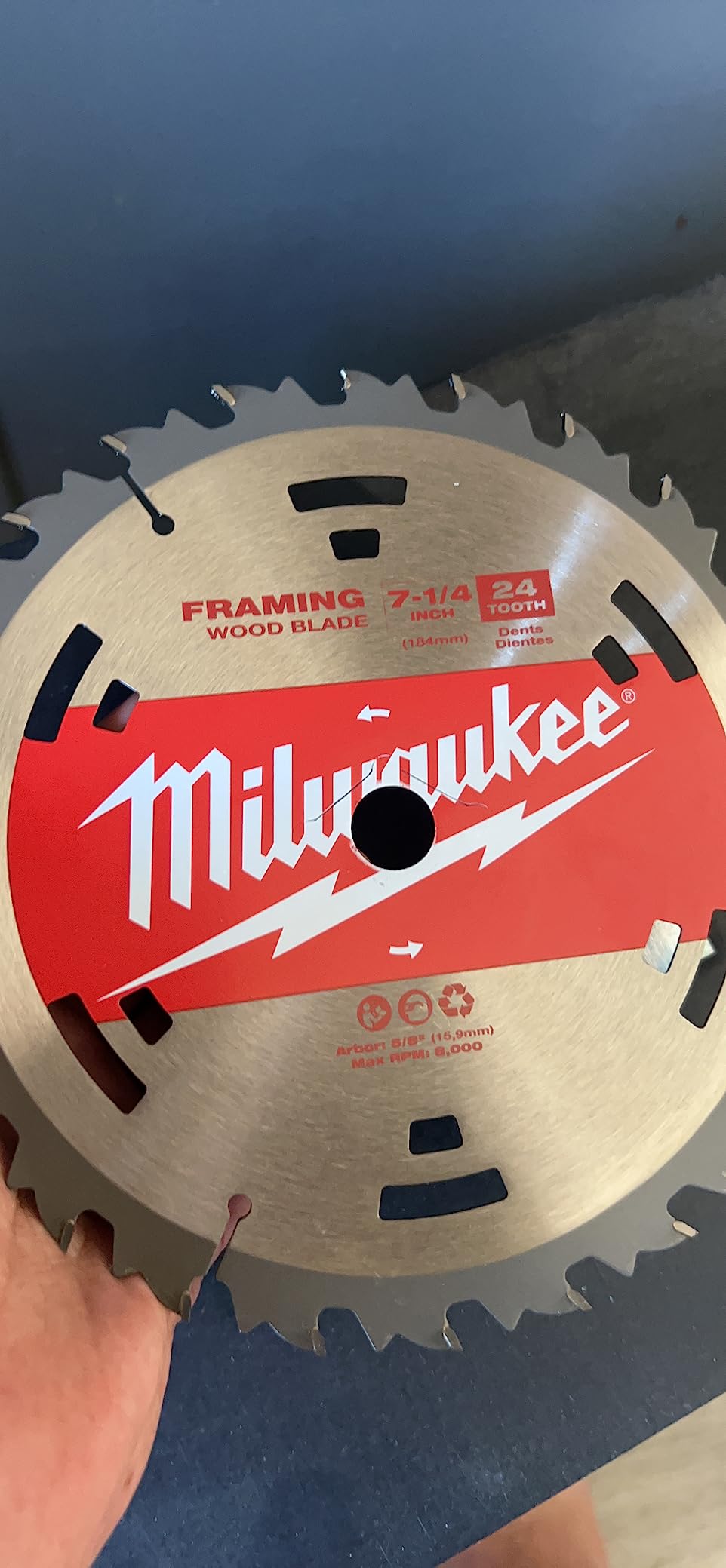 Milwaukee M18 BRUSHLESS 7-1/4 Milwaukee M18 BRUSHLESS 7-1/4
