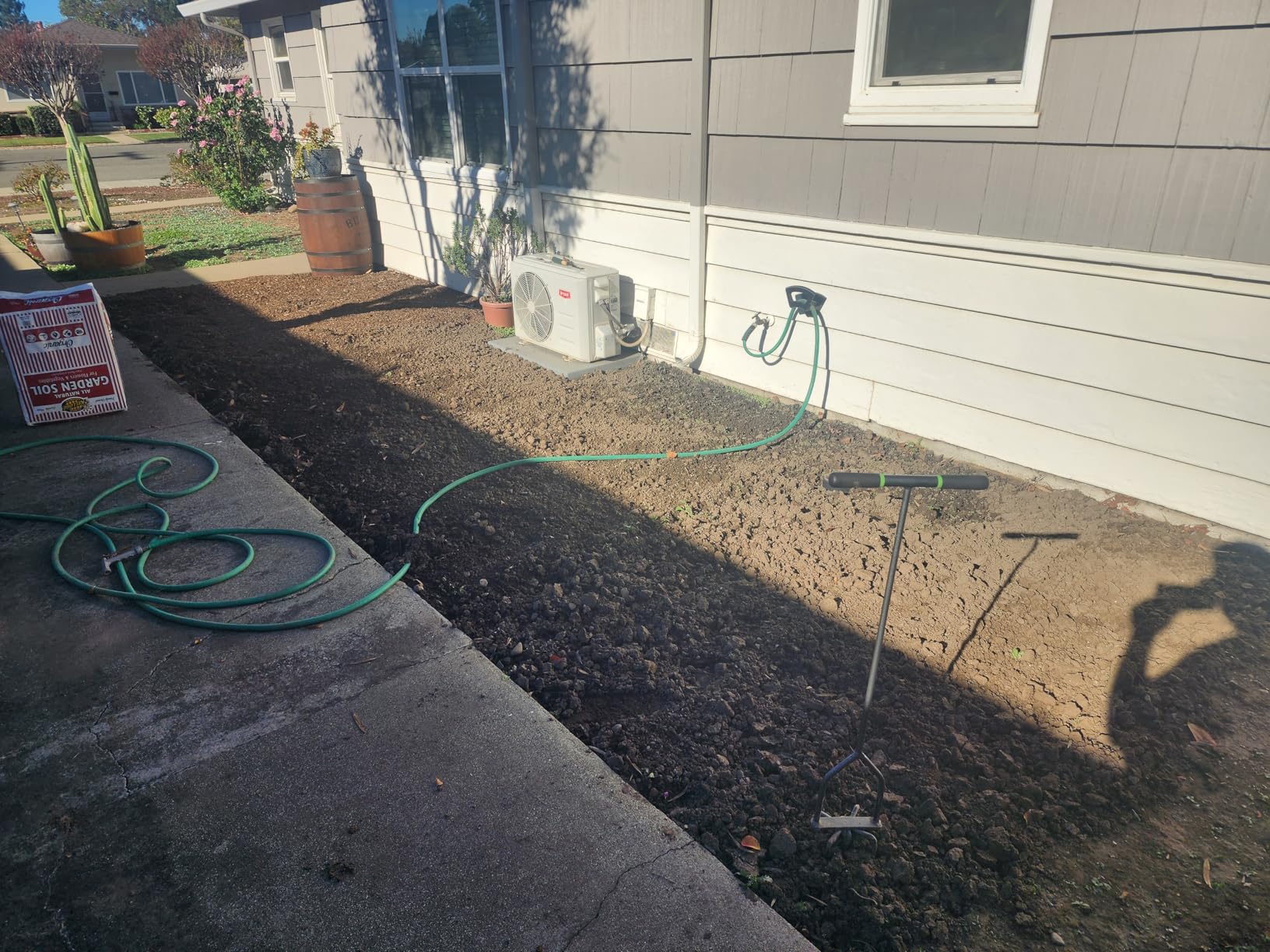 Yard Butler Twist Tiller garden cultivator & hand tiller heavy duty garden claw hand tool - ITNT-4 Customer Review Yard Butler Twist Tiller garden cultivator & hand tiller heavy duty garden claw hand tool - ITNT-4 - Customer Photo 3