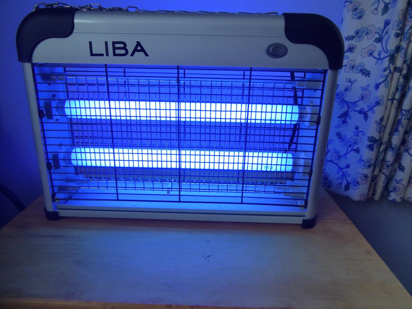 LiBa Electric Bug Zapper, Outdoor & Indoor Insect Killer with Switch â 4000V Powerful Grid, 20W Extra Brightness IPX4 Waterproof Mosquito Repellent Outdoor, Fly Traps for Backyard Patio Customer Review LiBa Electric Bug Zapper, Outdoor & Indoor Insect Killer with Switch â 4000V Powerful Grid, 20W Extra Brightness IPX4 Waterproof Mosquito Repellent Outdoor, Fly Traps for Backyard Patio - Customer Photo 2