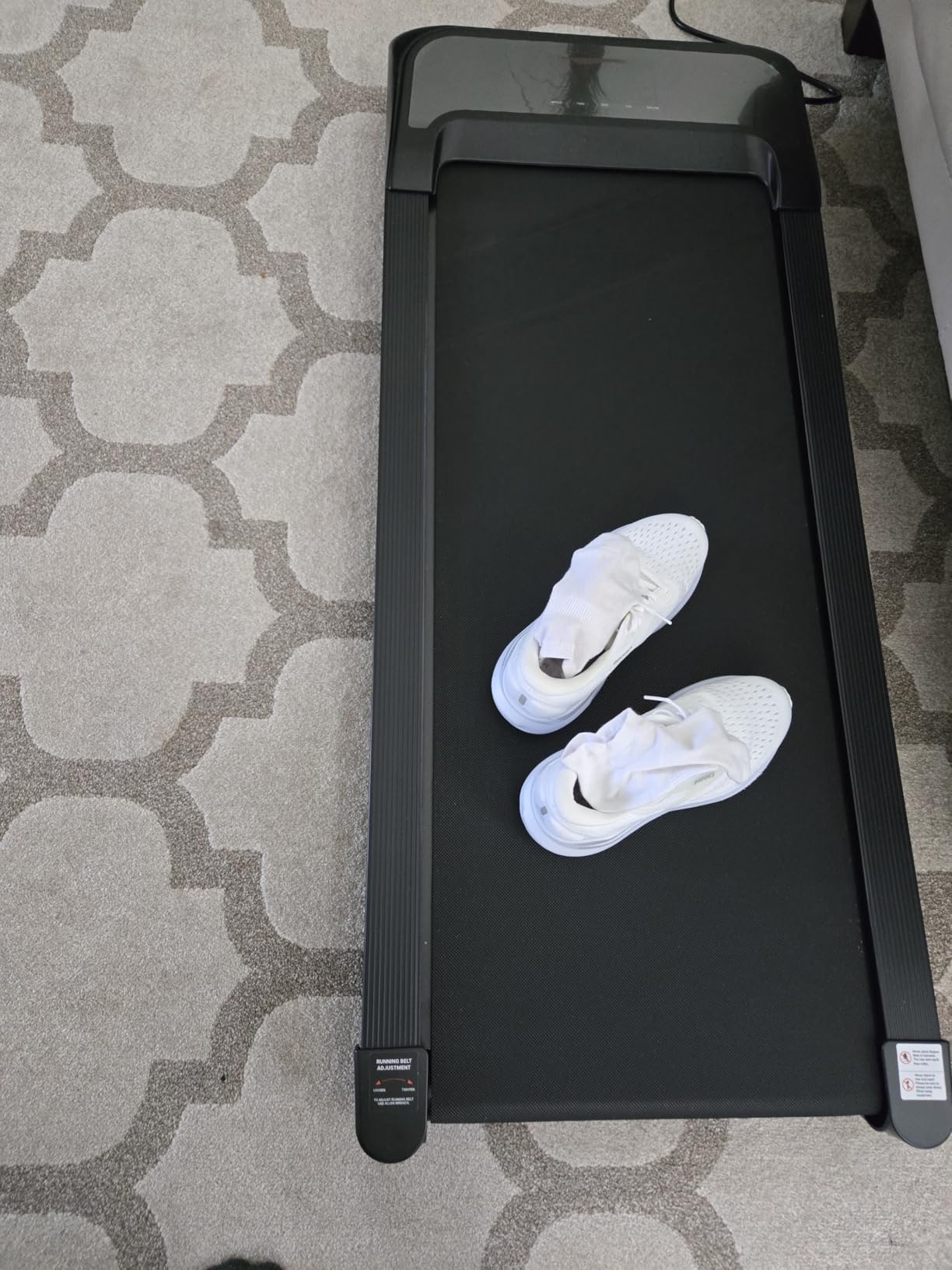 Niceday TM2 Incline Treadmill with 18% Auto Incline, Wide Belt Foldable Running Treadmill, 380 lb Capacity, 3.0HP Quiet Brushless customer photo 2