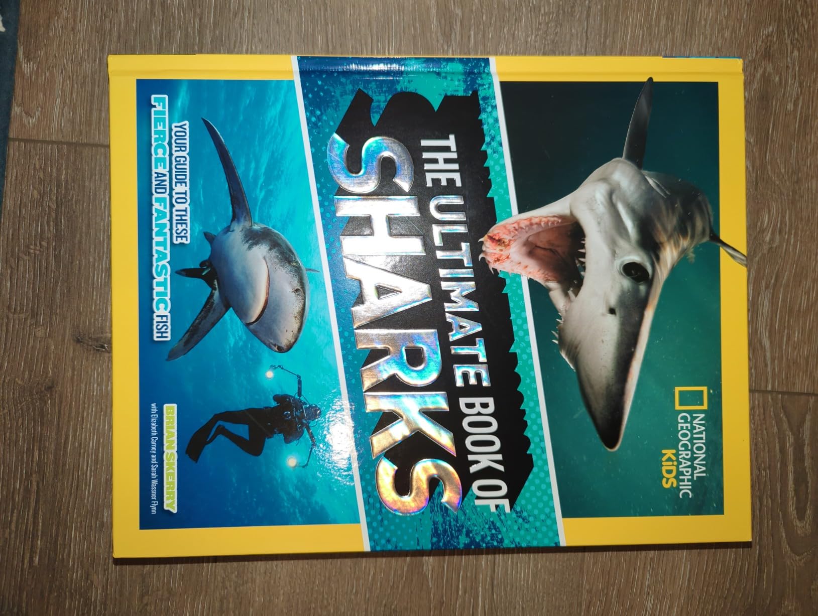 The Ultimate Book of Sharks (National Geographic Kids Ultimate Books) customer photo 2