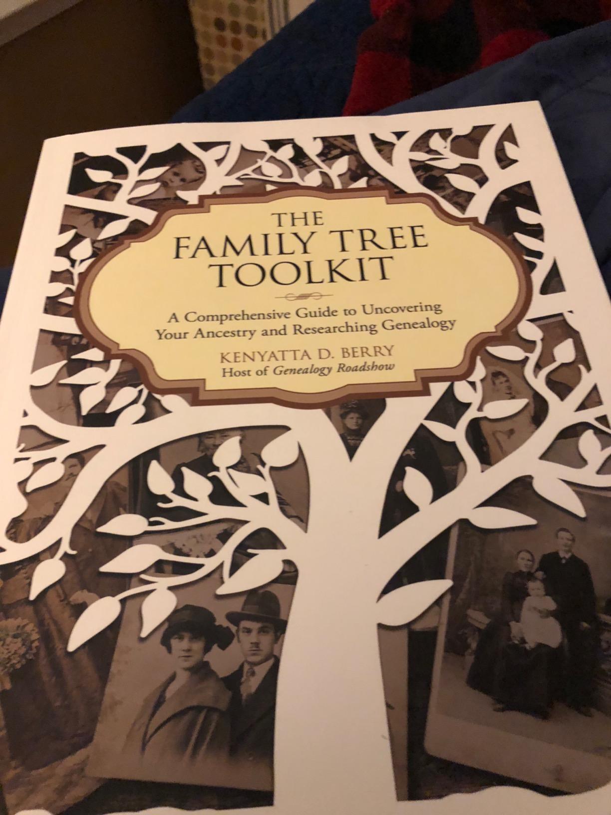 The Family Tree Toolkit: A Comprehensive Guide to Uncovering Your Ancestry and Researching Genealogy customer photo 1