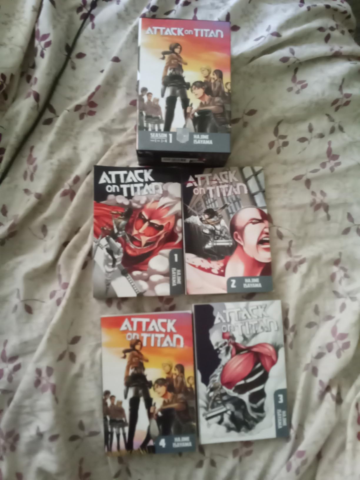 Attack on Titan Season 1 Part 1 Manga Box Set customer photo 1
