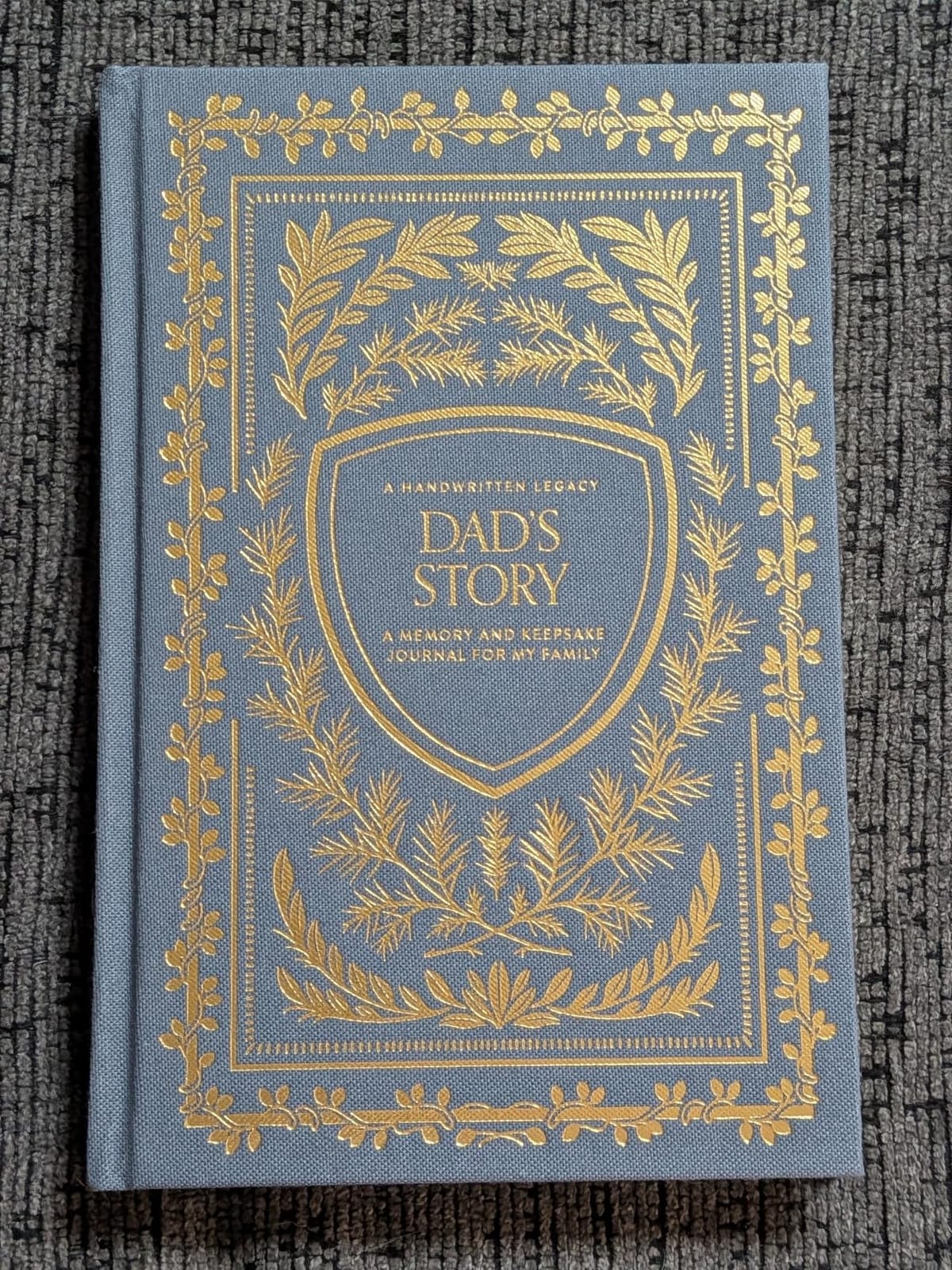 Dad's Story Journal (Linen Hardcover): A Memory and Keepsake Journal for My Family (Heirloom Story Books and Guided Journals) customer photo 2