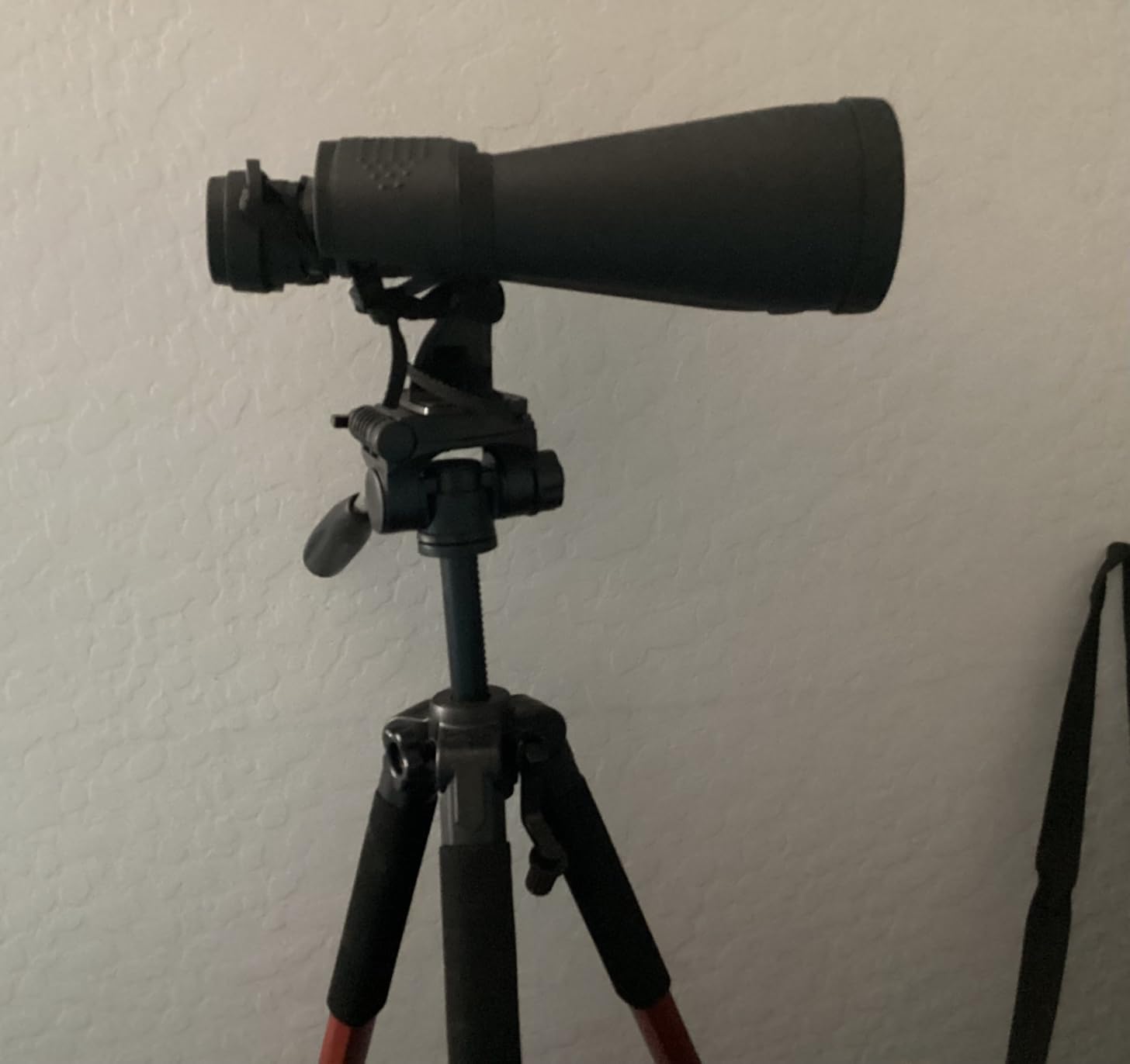Celestron SkyMaster 15x70 Astronomy Binoculars for Stargazing and Deep-Sky Viewing customer photo 2