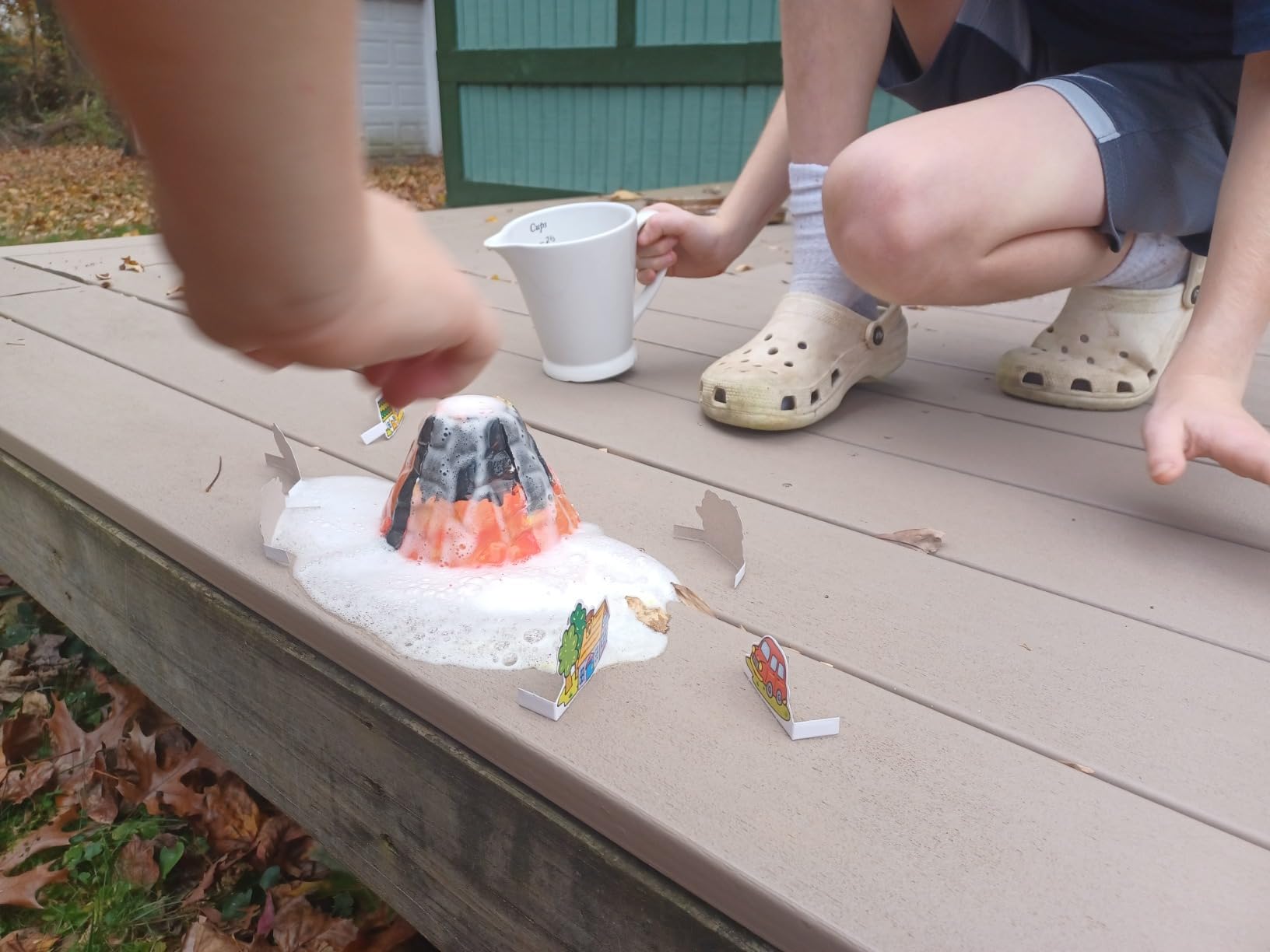 4M KidzLabs Volcano Making Kit, DIY Science Kit STEM, For Boys & Girls Ages 8+ customer photo 1