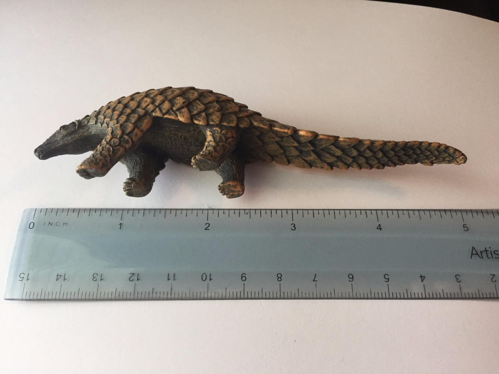 MOJO Indian Pangolin Toy Figure customer photo 2