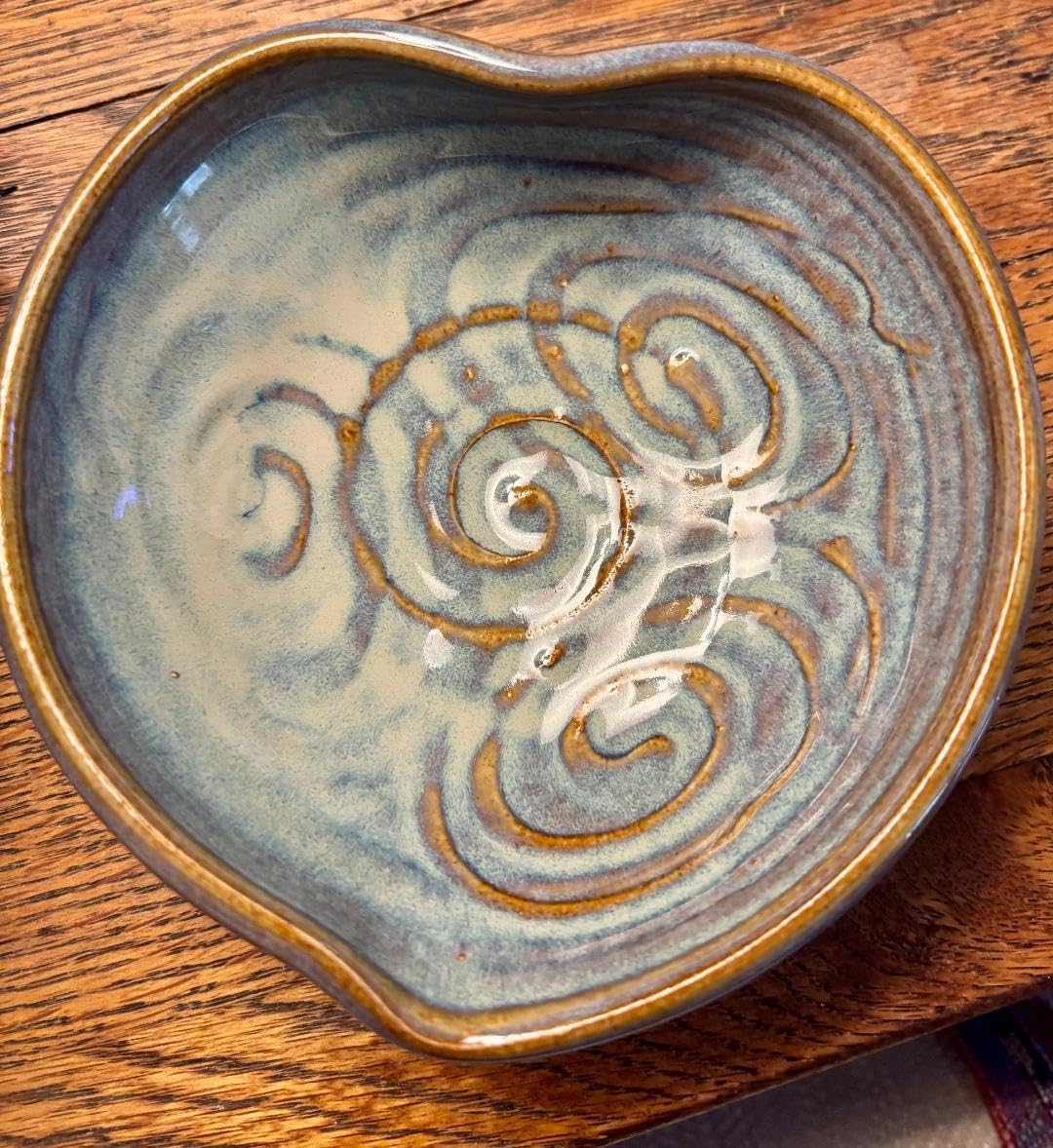 Castle Arch Pottery Irish Pottery Bowl Hand-Glazed, Heart Shaped Design 6