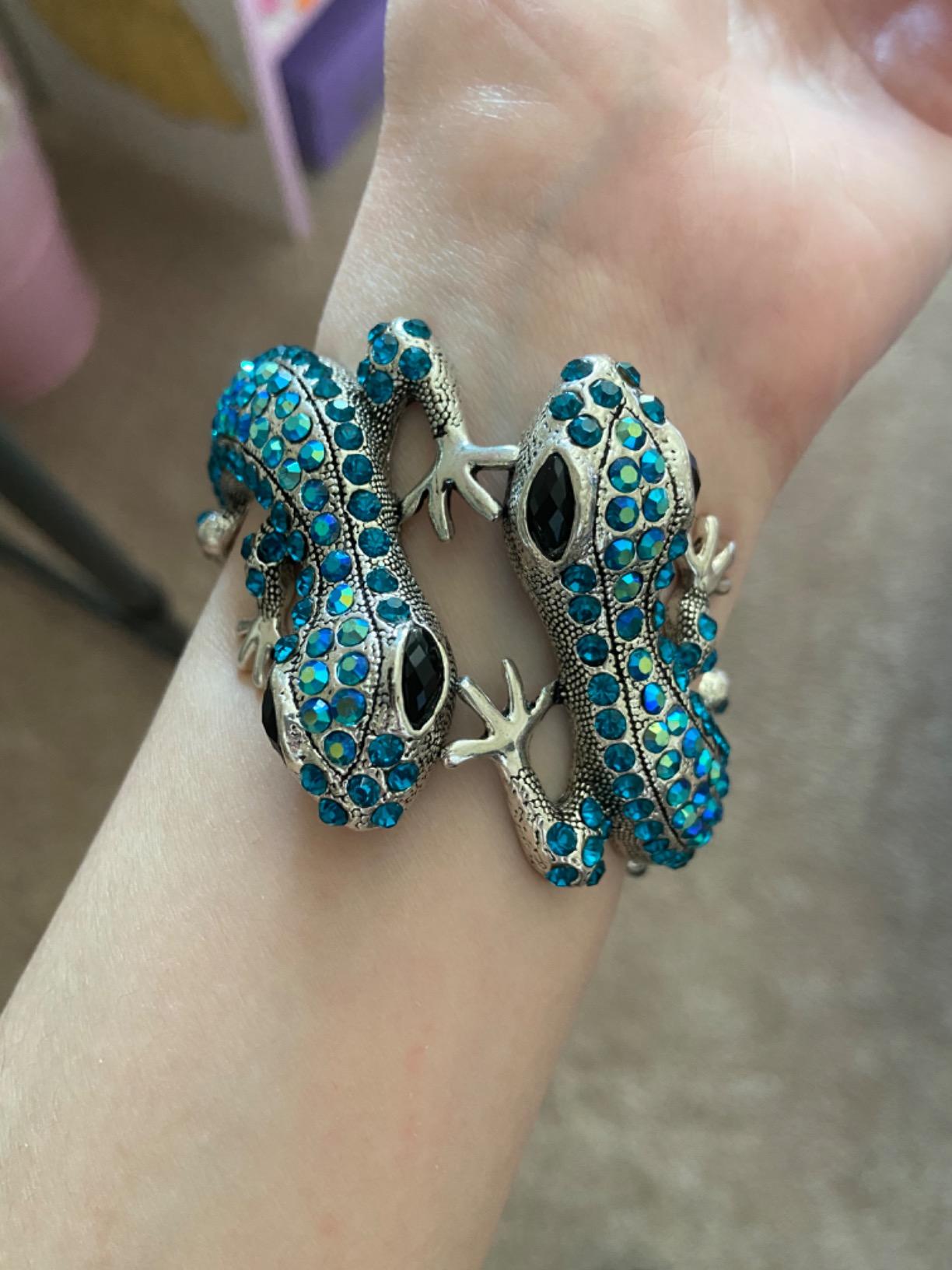 Women's Twin Gecko Lizard Hinged Bangle Bracelet Fit Wrist Size 6-3/4 To 7-1/2 Inch - Lead & Nickle Free - Halloween Costome Accessories Jewelry for Women customer photo 2