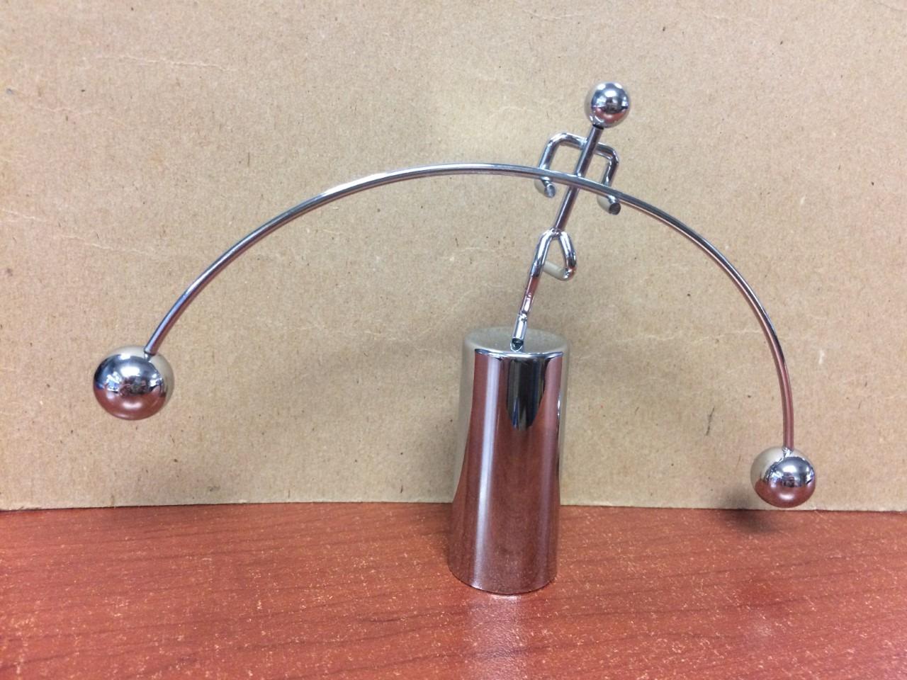Maydahui Balance Physics Toy Desk Kinetic Weightlifter Steel Man customer photo 2