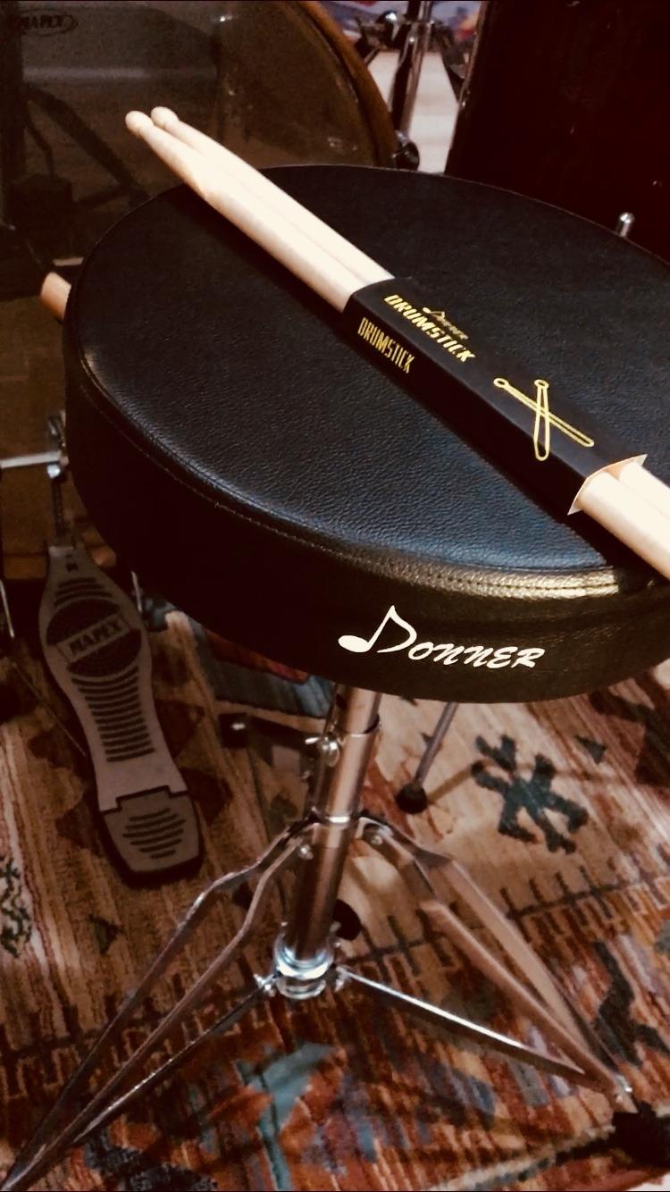 Donner Drum Throne Set, Padded Seat Height Adjustable Drum Stool for Adults, 5A Drumsticks Included, Multiple Iterations, Drummer Gifts for Men Him Teens customer photo 2