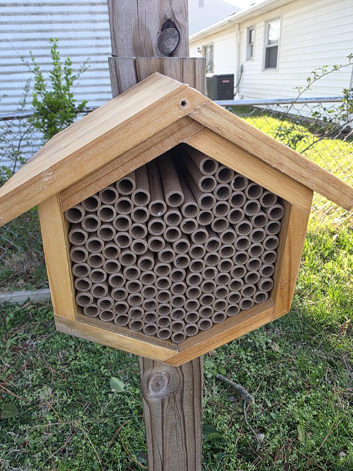 Mason Bee House Wax Coated Bee Hotel, Pollinator House Waterproof, Natural Handmade Wooden Mason Bee Hotel for Pollinating Bees Garden Supplies customer photo 1