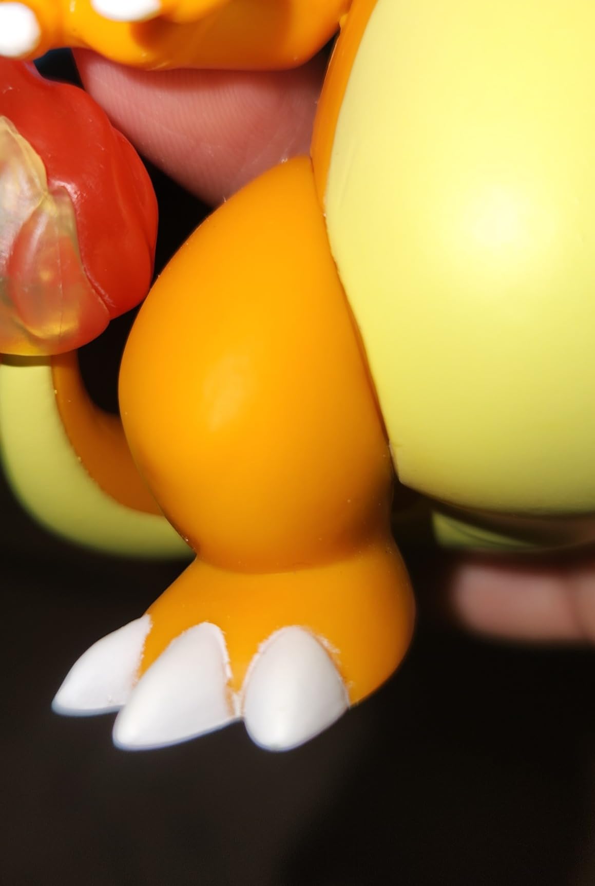 Funko POP! Games: Pokemon - Charizard | Official Merch - Collectable Vinyl Figurine for Shelf Display - Birthday Gift Idea for Fans and Collectors customer photo 2