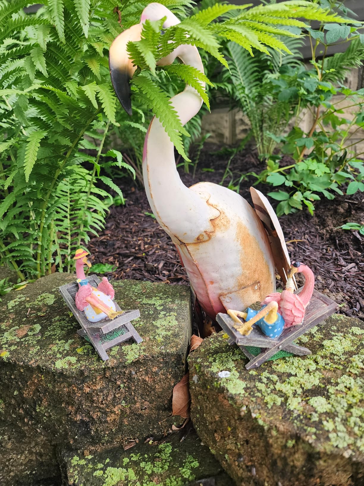 MUAMAX 2Pcs Pink Flamingo Figurines Resin Flamingo Bird Sculpture, Small Flamingo Ornaments for Coastal Home Wedding Decor, Housewarming Flamingo Gifts for Women, Desk Tropical Holiday Decoration customer photo 1