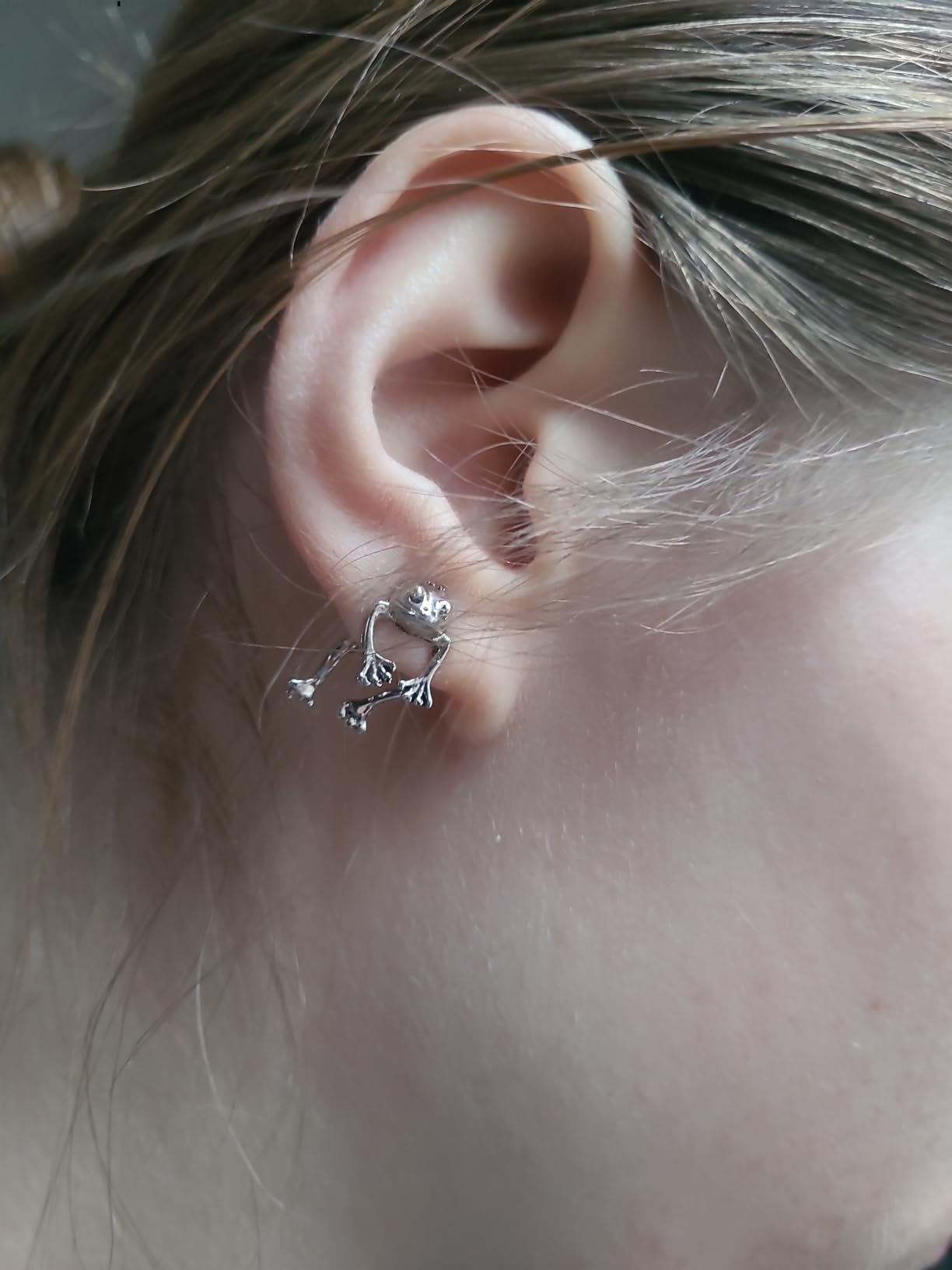 Frog Earrings for Women Cute Stuff Vintage Frogs Shaped Stud Earring Funny Cute 3D Animal Earrings customer photo 2