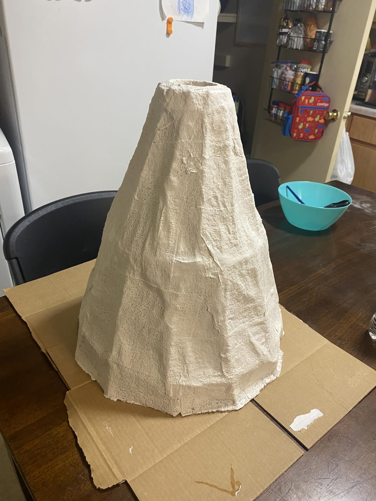 National Geographic Jumbo Volcano Science Kit for Kids Ages 8-12 | 18-Inch Giant Volcano, Multiple Eruptions, Science Experiments, Science Fair Project, Earth Science, Birthday Gift customer photo 2