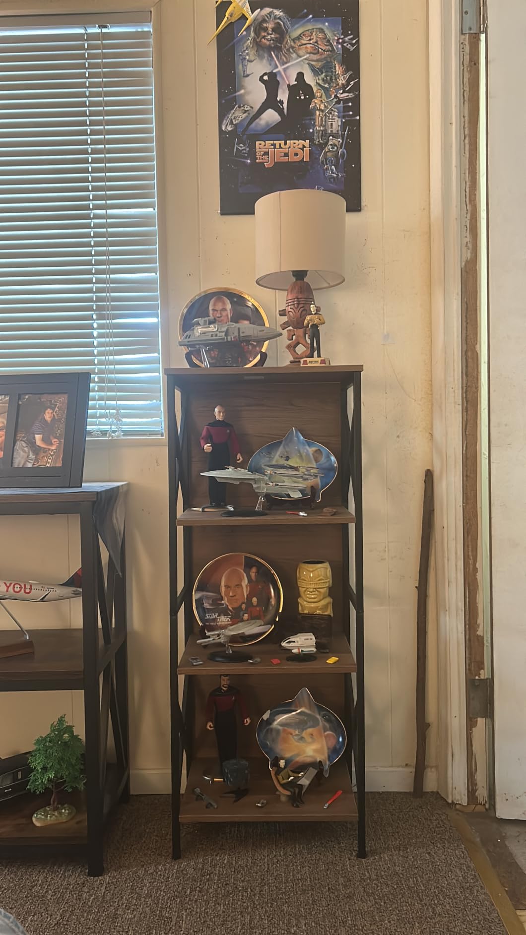 Star Trek: The Next Generation Horga'hn Desk Lamp | Mood Light for Nightstand Table | 14 Inches Tall customer photo 1