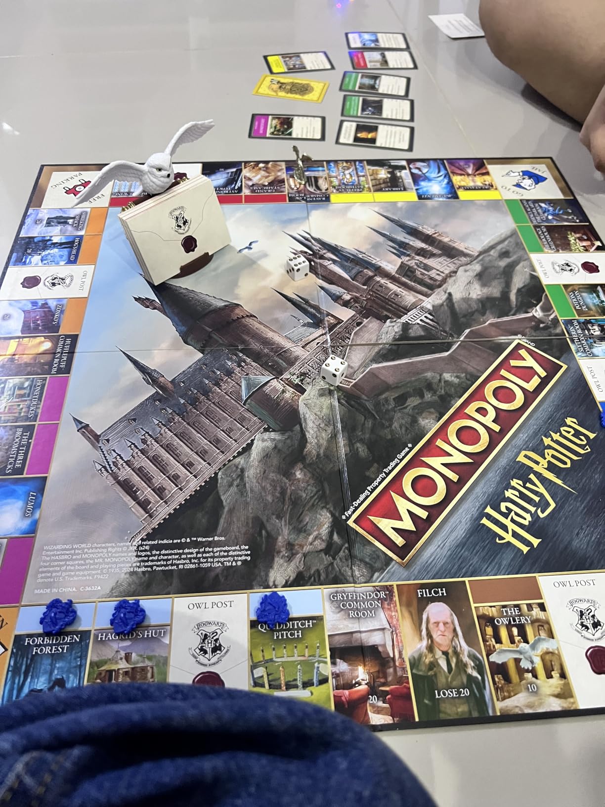 Hasbro Gaming Monopoly Harry Potter Edition Board Game | A Magical Adventure at Hogwarts | Ages 8 and Up | 2 to 6 Players | Family Games | Gifts for Kids and Adults customer photo 2