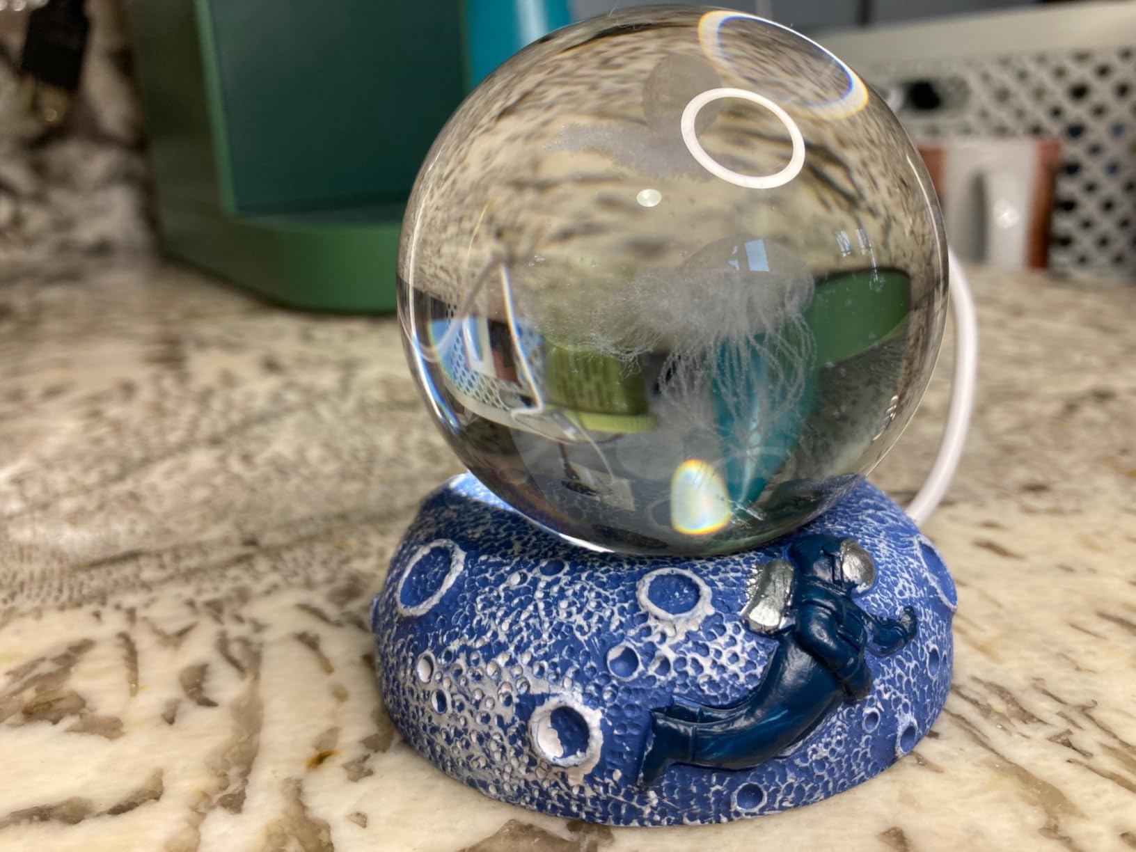 Jellyfish 3D Crystal Ball Decor Figurine, 2.4inch Oceans Glass Ball Gifts for Women, Home Decorative Sculpture Display Keepsakes for Marine Organism Lover customer photo 1