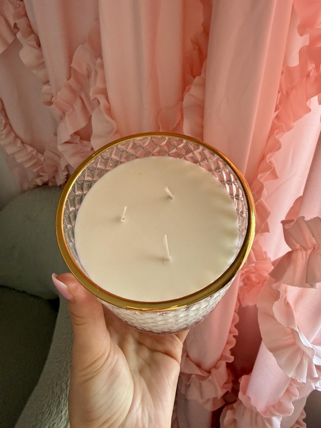 VIONAMI Queen of The Night Rare Flower Fragrance Luxury Scented Candle Gift | Decorative Soy Candles Birthday Gifts for Women, Elegant Glass Jar, 14.8oz, 80Hr Long Lasting Burn, Luxury Candles for Women customer photo 1