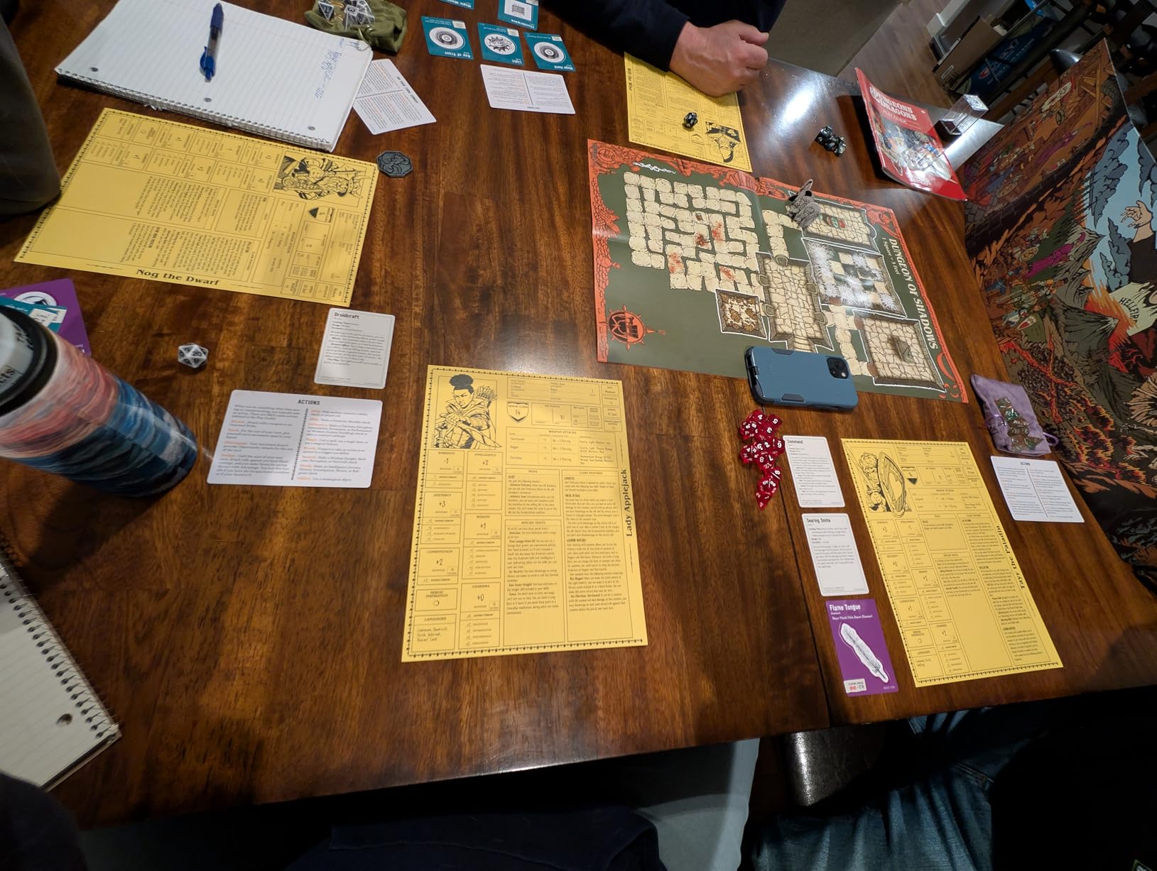 Dungeons & Dragons Stranger Things: Welcome to the Hellfire Club Adventure Game customer photo 1