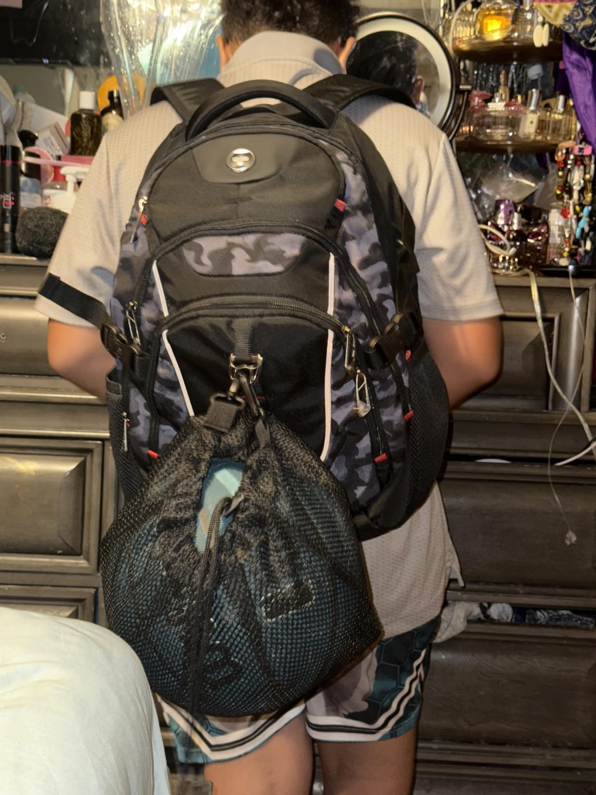 Swissdigital Laptop Backpack, Brown Leopard, SD803-103 | USB Charging Port, Travel Backpack, 31l Capacity, Backpack For Men and Women customer photo 2