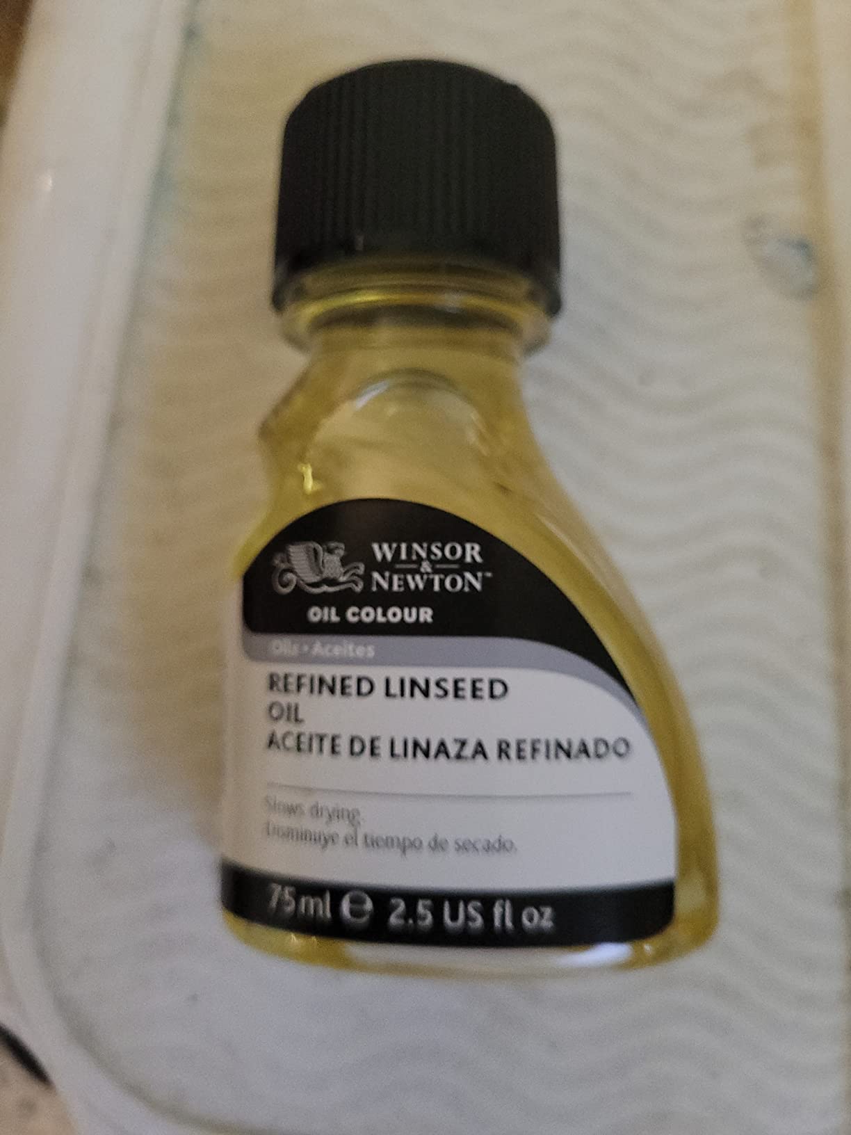 Winsor & Newton Refined Linseed Oil, 75ml (2.5oz) Bottle customer photo 1